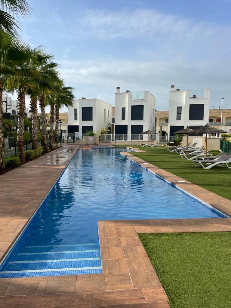 Fun Holiday Apartment Punta Prima Torrevieja Eksteriør bilde
